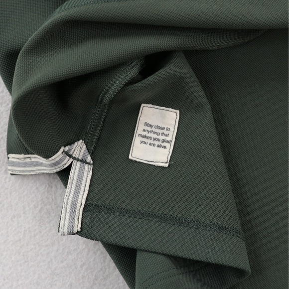 Vuori Feather Polo Shirt Mens Medium Green Solid Golf Performance Short Sleeve - Picture 5 of 8